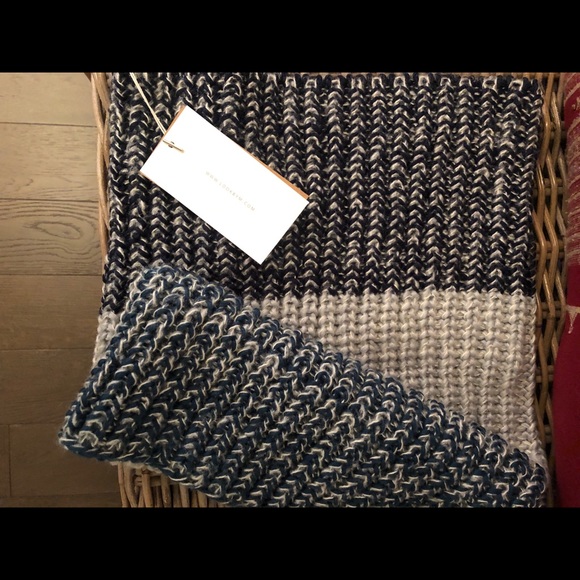 Blue, Teal, Ivory Tri-Colored Snood OS NWT - Picture 4 of 5